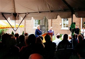 Image description is not available for 2000.054